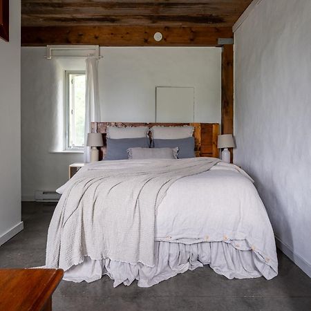 Owl'S Nest Suites Carrying Place Екстер'єр фото