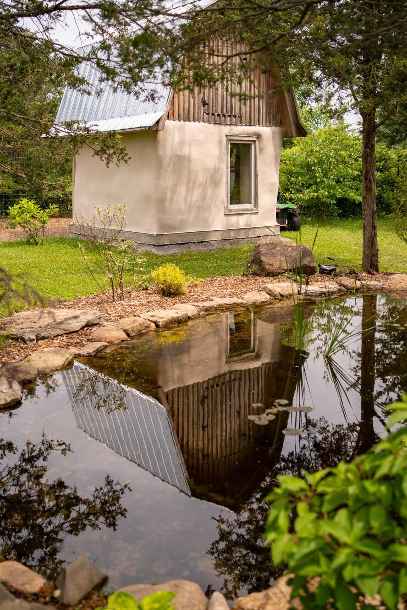 Owl'S Nest Suites Carrying Place Екстер'єр фото