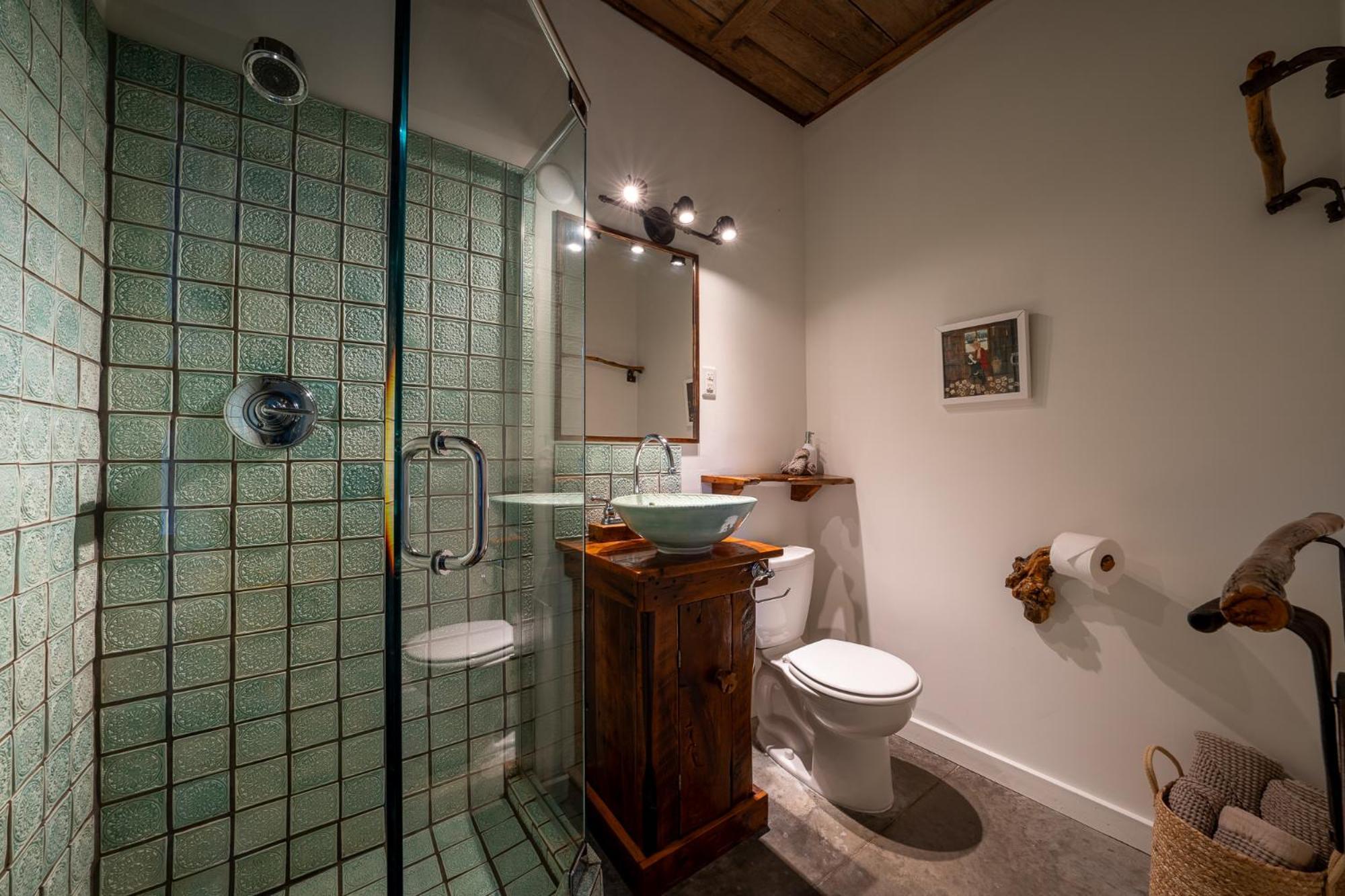 Owl'S Nest Suites Carrying Place Екстер'єр фото