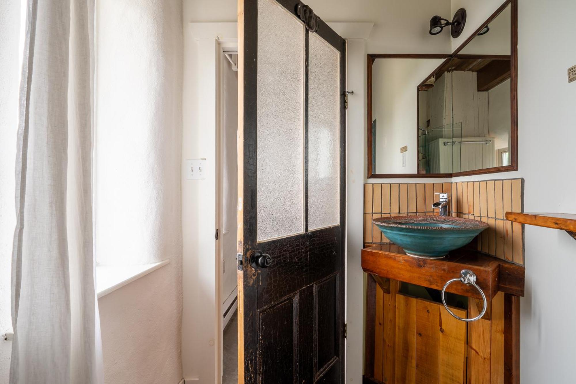 Owl'S Nest Suites Carrying Place Екстер'єр фото